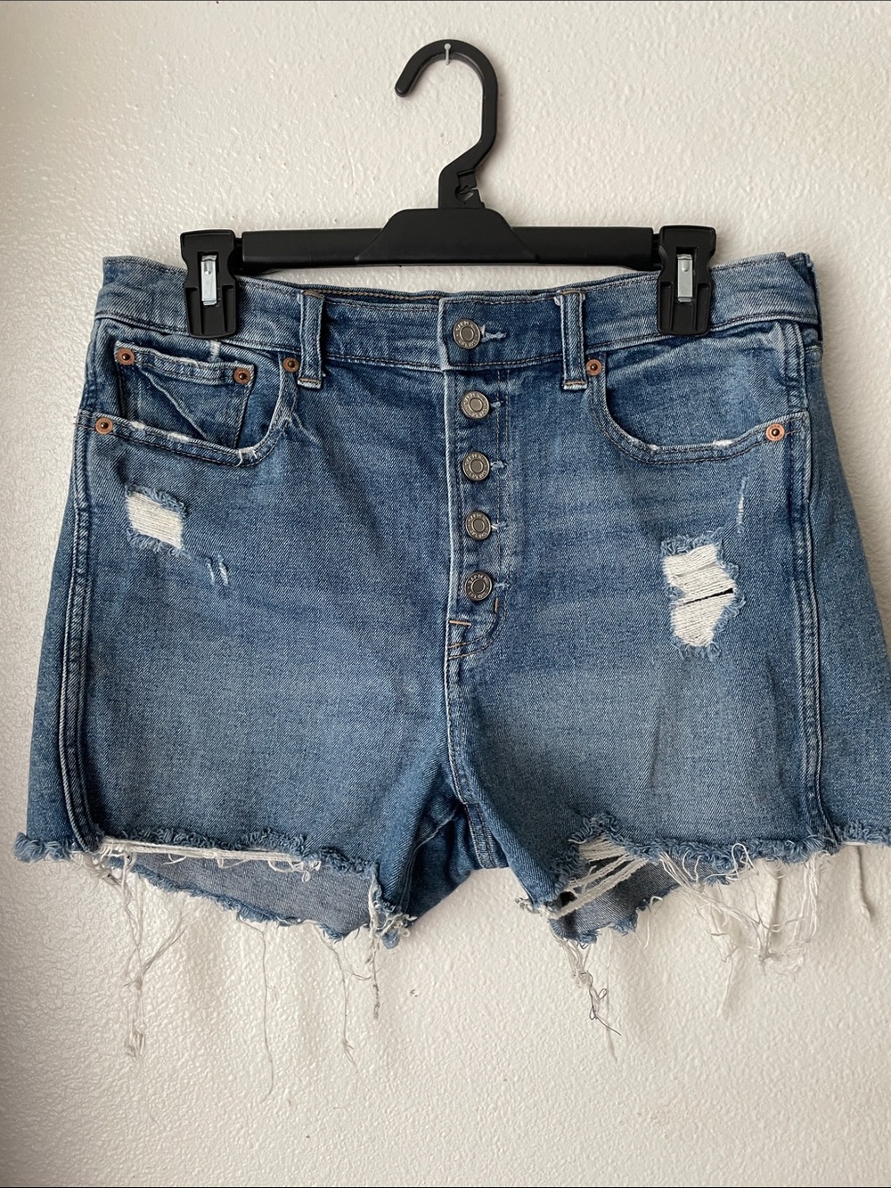 Gap shorts